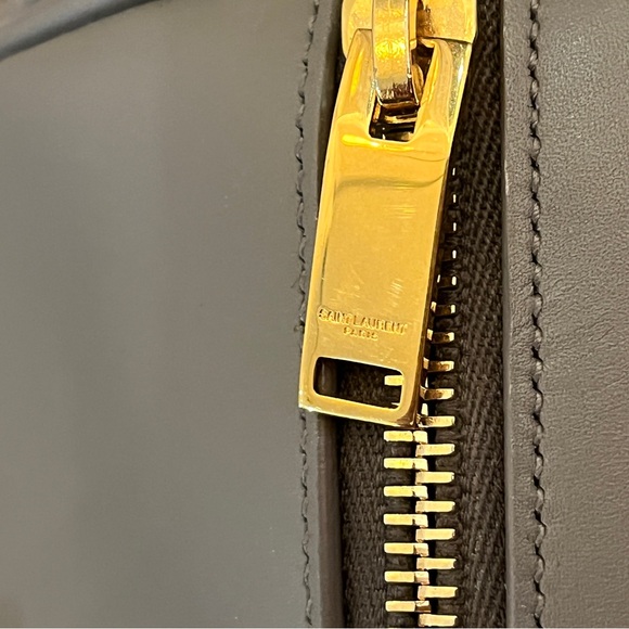 Saint Laurent Classic Duffle 6 Smooth Leather Zip Top Doctor Crossbody Tote Bag - Picture 8 of 16
